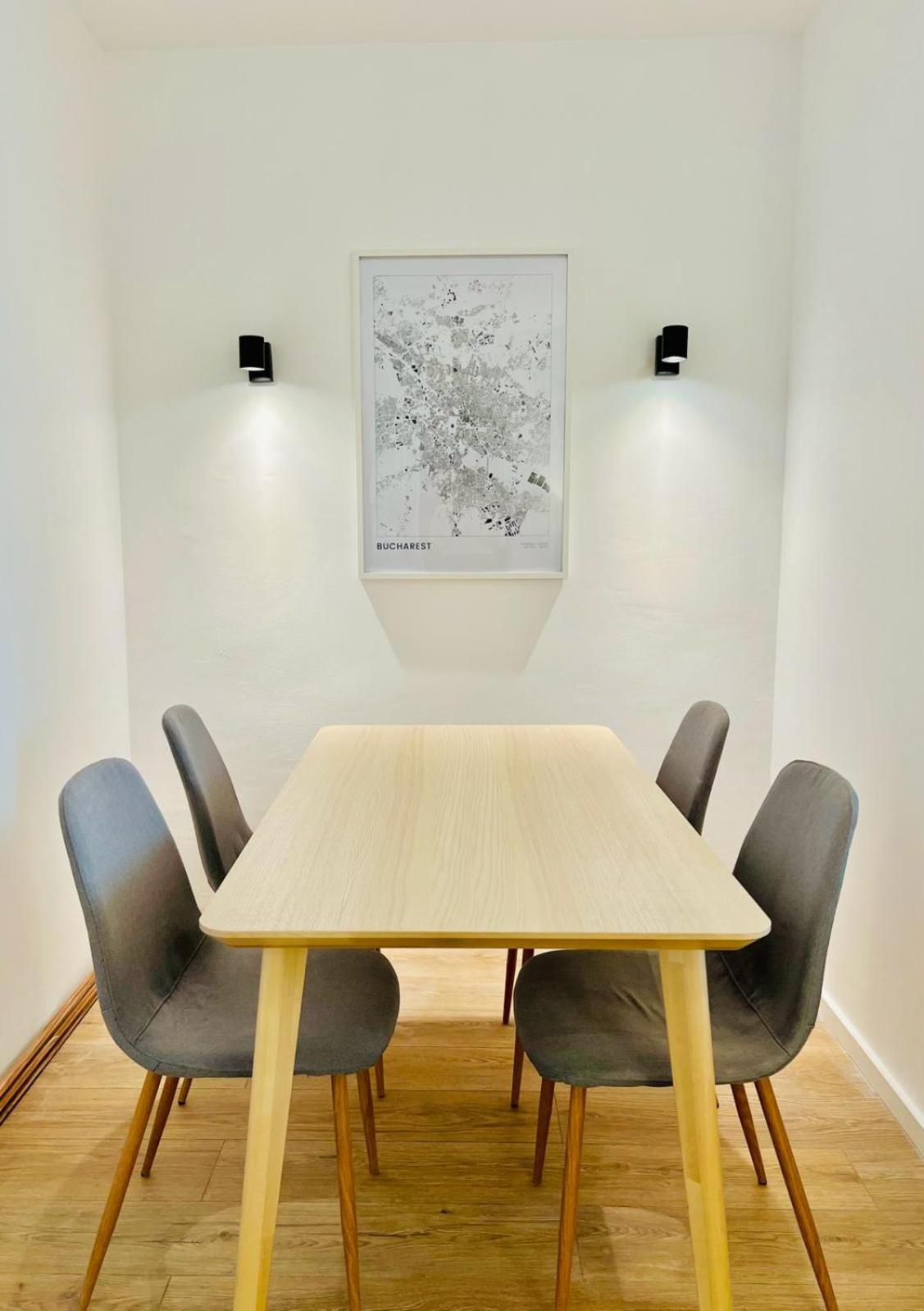 Urban Parkside Retreat Cozy 2-Bed Ap By Metro Apartment Bucureşti Ngoại thất bức ảnh