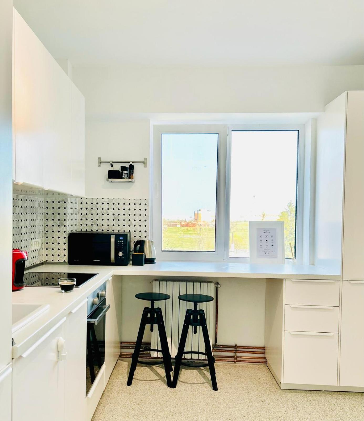 Urban Parkside Retreat Cozy 2-Bed Ap By Metro Apartment Bucureşti Ngoại thất bức ảnh