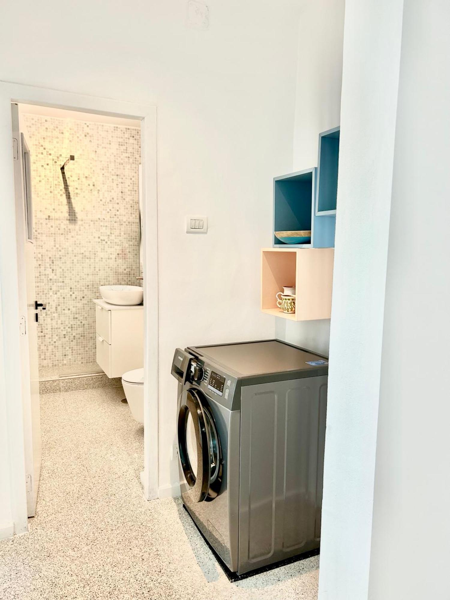 Urban Parkside Retreat Cozy 2-Bed Ap By Metro Apartment Bucureşti Ngoại thất bức ảnh